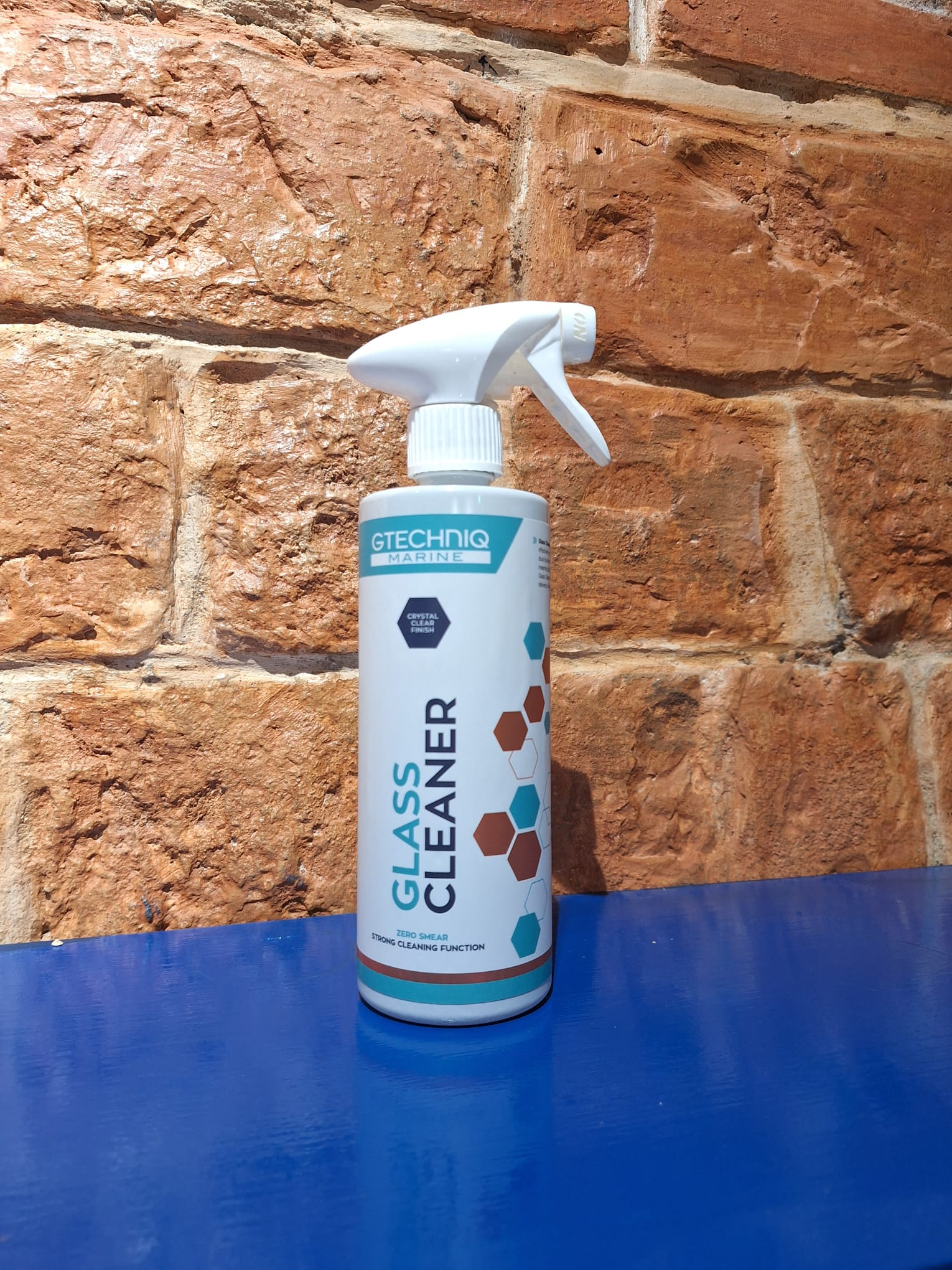Image of Gtechniq 500ml Marine Glass Cleaner